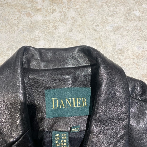 Women’s Jacket bundle - Picture 4 of 5